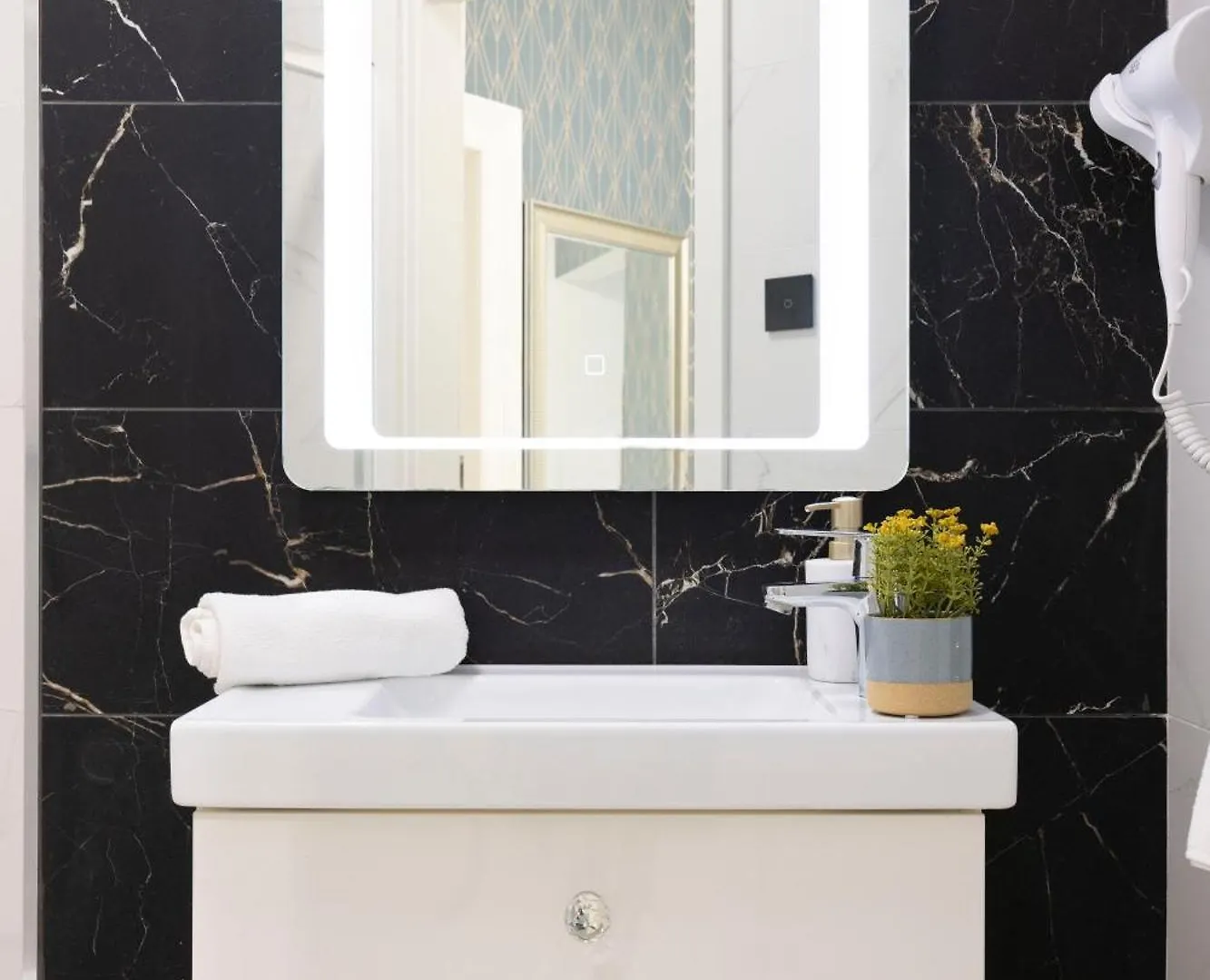 Deluxe Central Grand Residence W/ 5 Bedrms Budapest